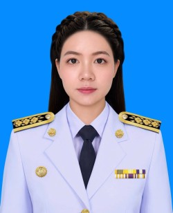 นางสาวณิชามล บุญมั่ง